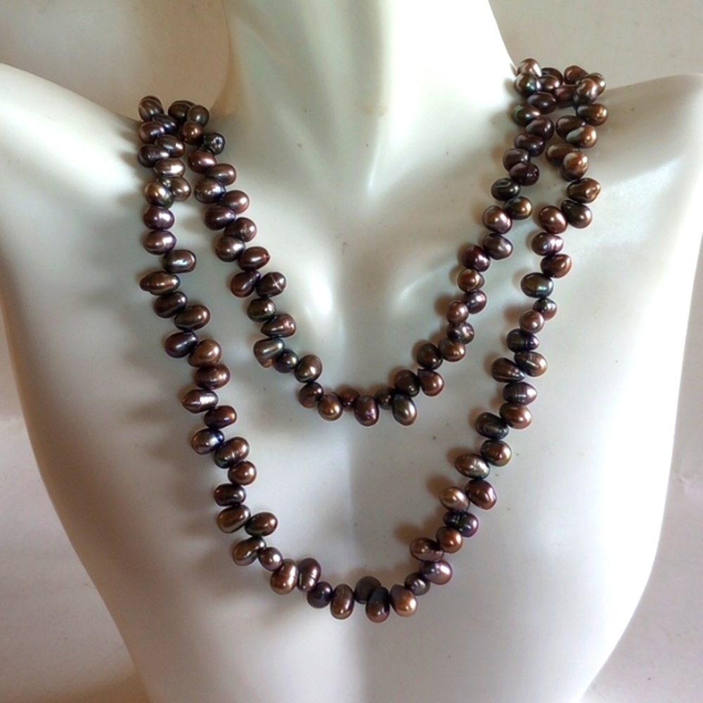 TAHITIAN BLACK PURPLE PEACOCK  PEARLS NECKLACE OPERA LENGTH 39" LONG 54 GR.